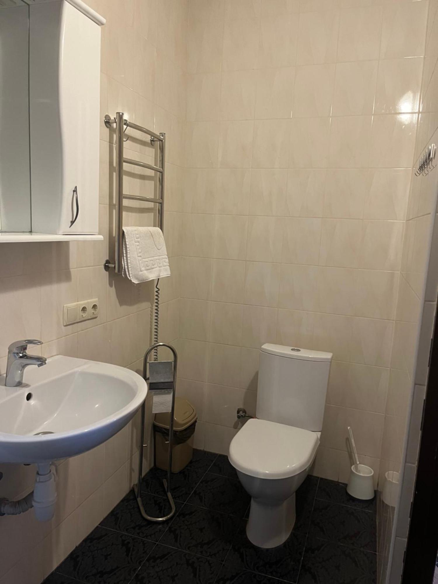 Hotel Lavilia Kiev Extérieur photo
