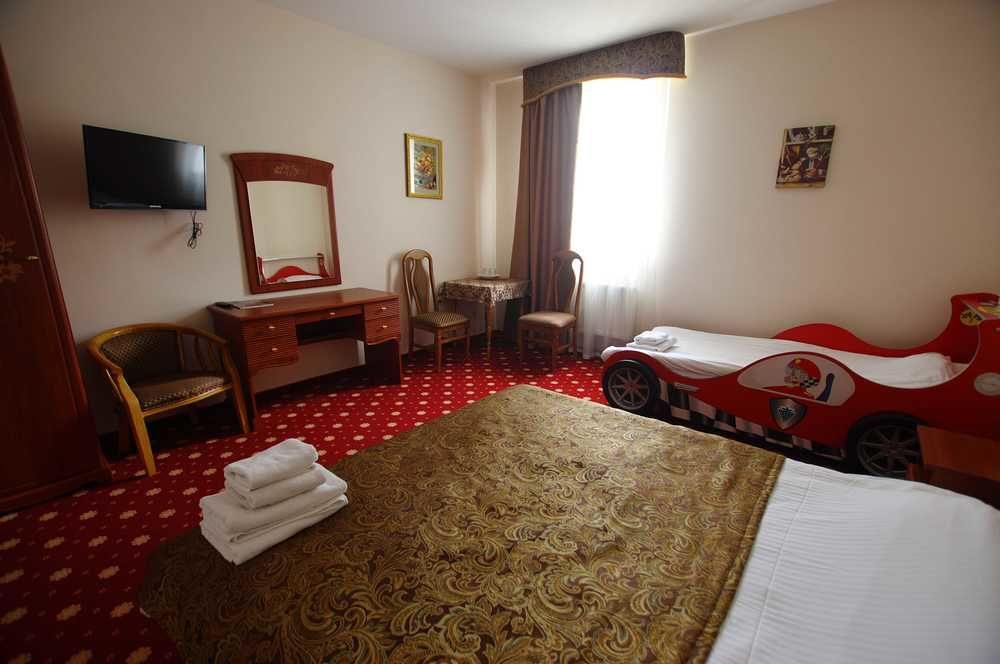 Hotel Lavilia Kiev Extérieur photo